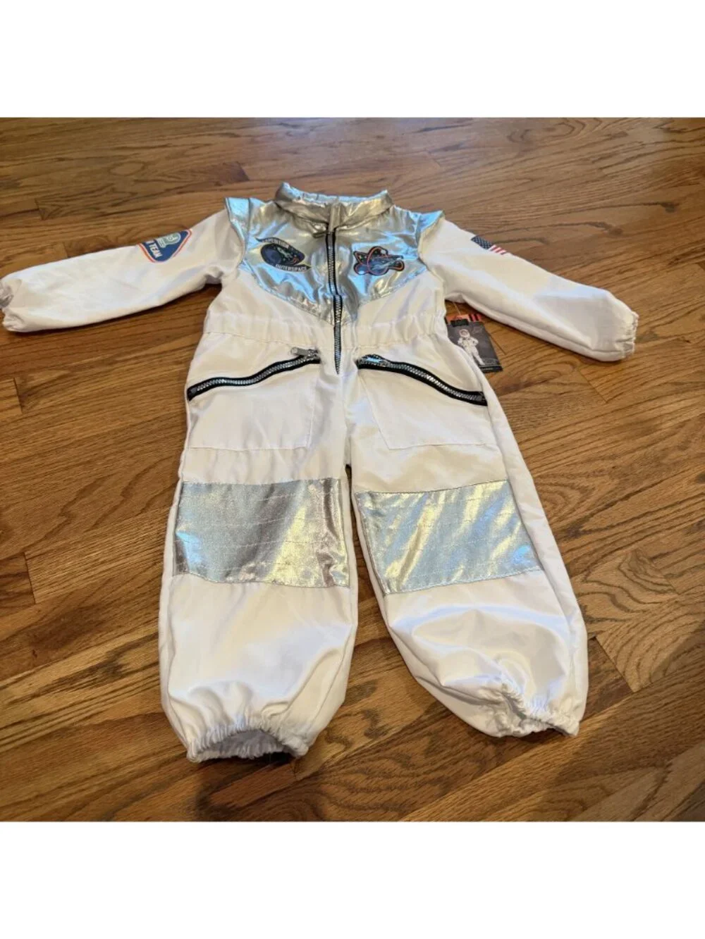 FAO Schwarz Toddler Halloween Astronaut Space Suit New White 3T